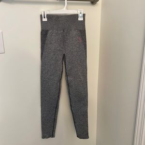 Gray gymshark leggings